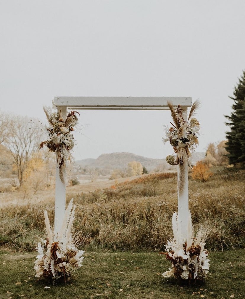 An alter set up on the grounds of Round Barn Farm, one of the best wedding venues in Minnesota, and nearby to fun attractions like the Treasure Island Casino in Red Wing