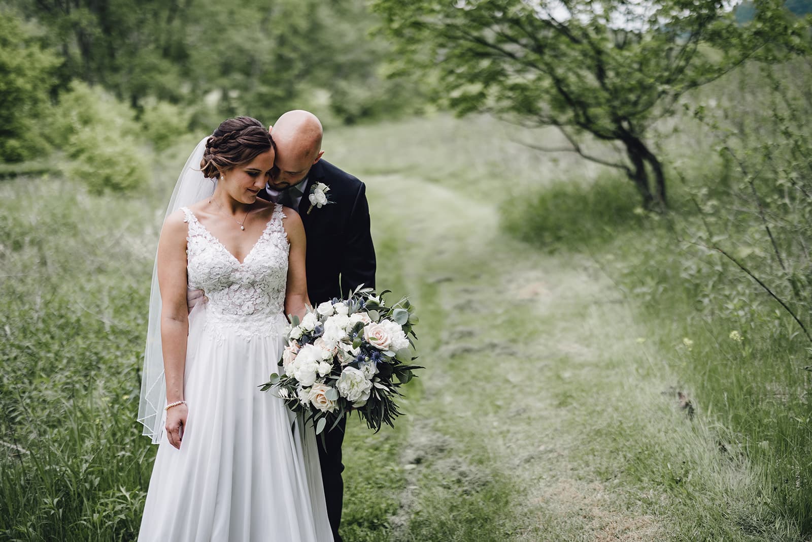 One of the Most Unique Wedding Venues in Minnesota 1 Bride and Groom at one of the most unique wedding venues in Minnesota: Round Barn Farm.