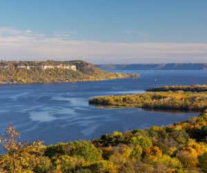 Gorgeous views of the Mississippi River from Frontenac State Park in Red Wing Minnesota